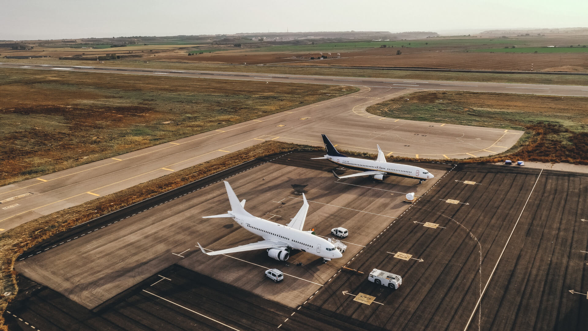 Empresa Estacionamiento De Aeronaves En El Sur De Europa